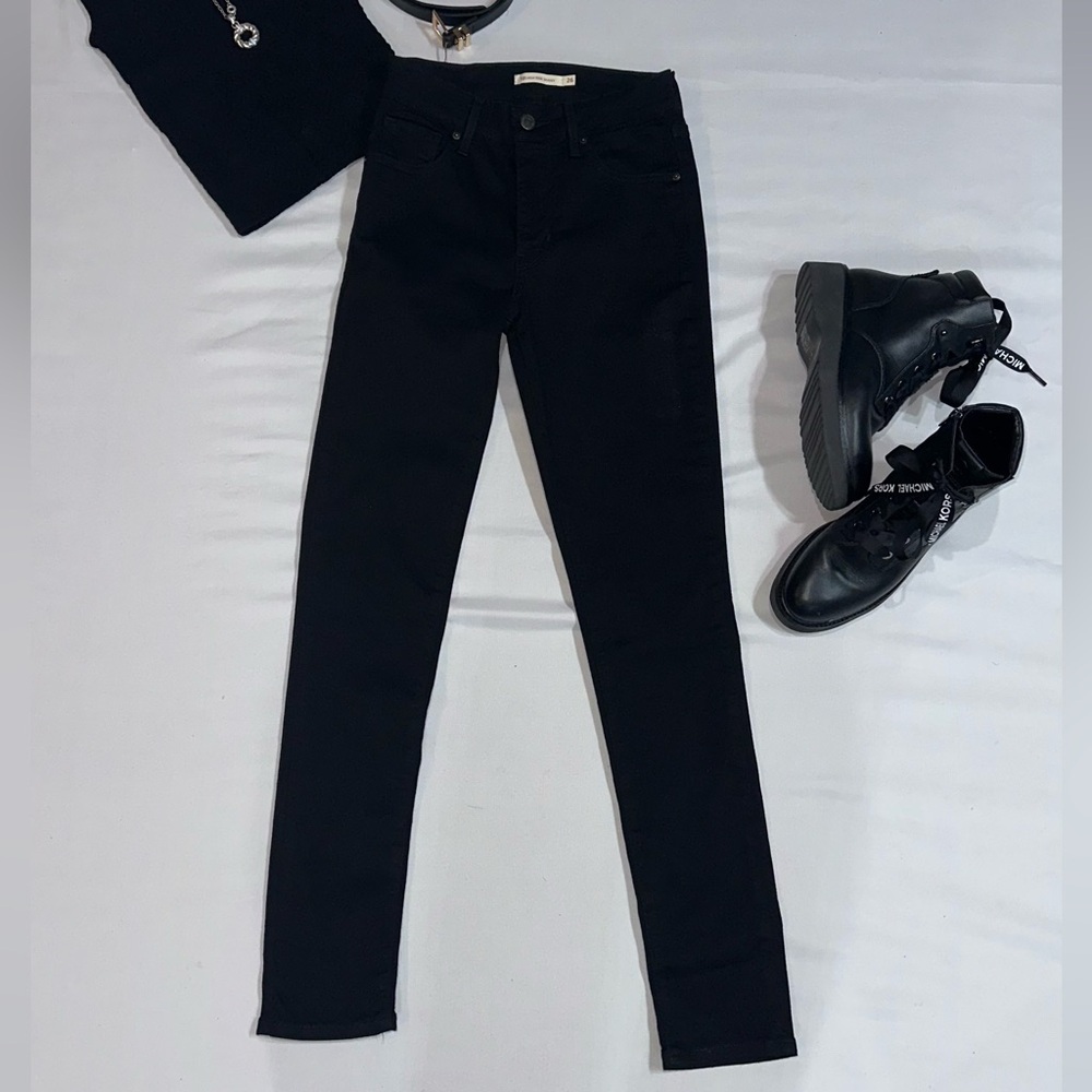 721 High Rise Skinny Levi's Black Denim Pants